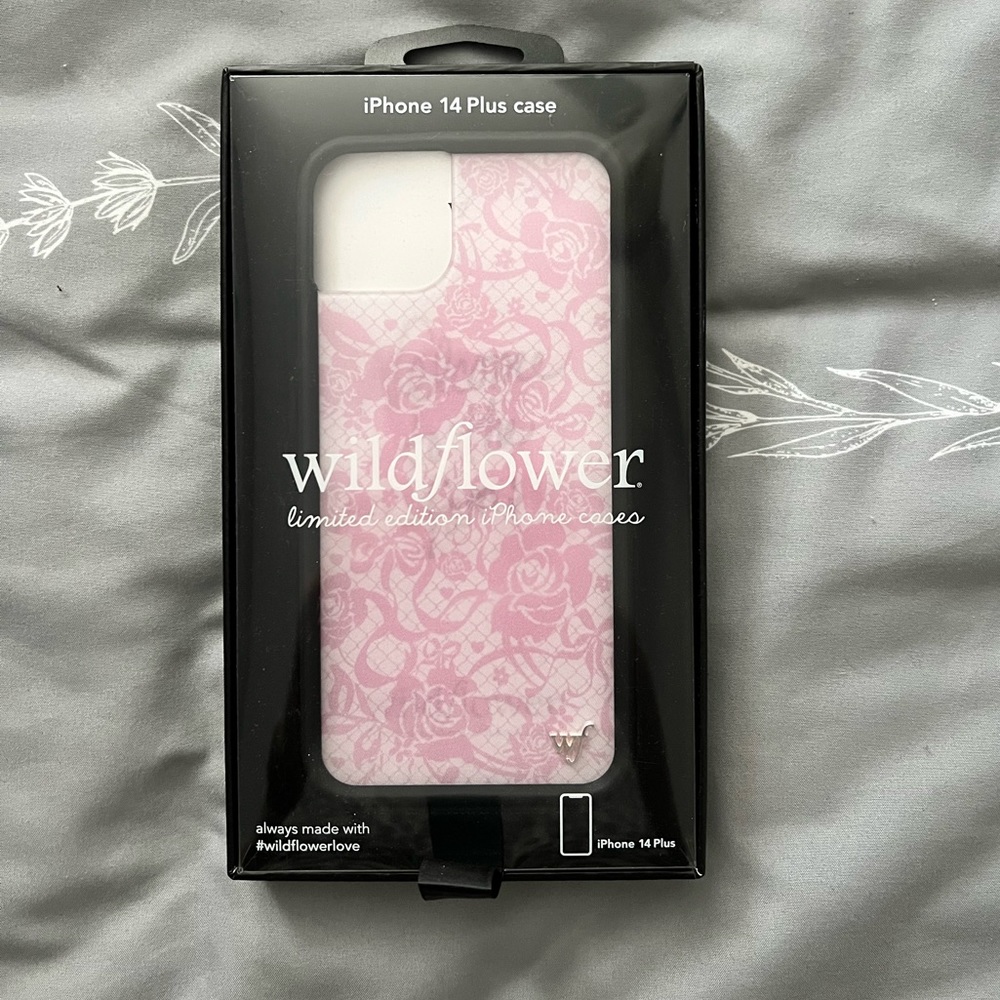 Wildflower iPhone 14 Plus Case
